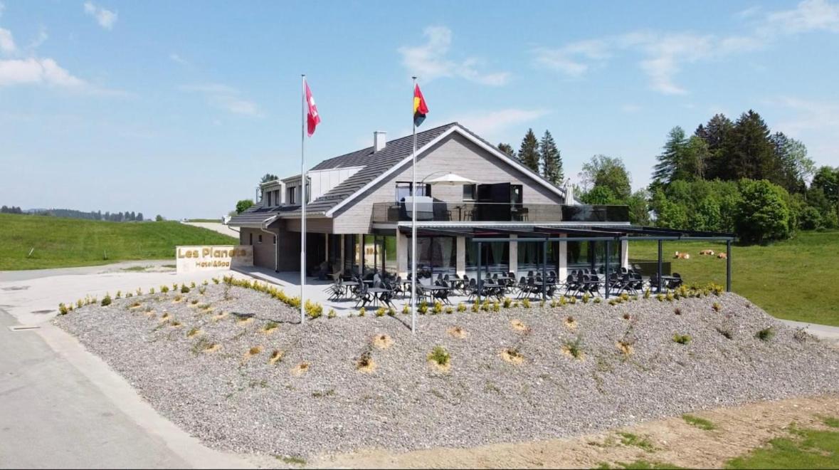 Hotel Restaurant & Spa Les Planets Les Rasses Eksteriør billede