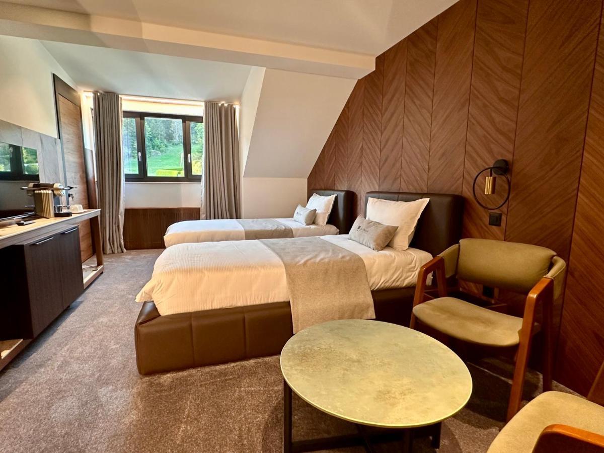 Hotel Restaurant & Spa Les Planets Les Rasses Eksteriør billede