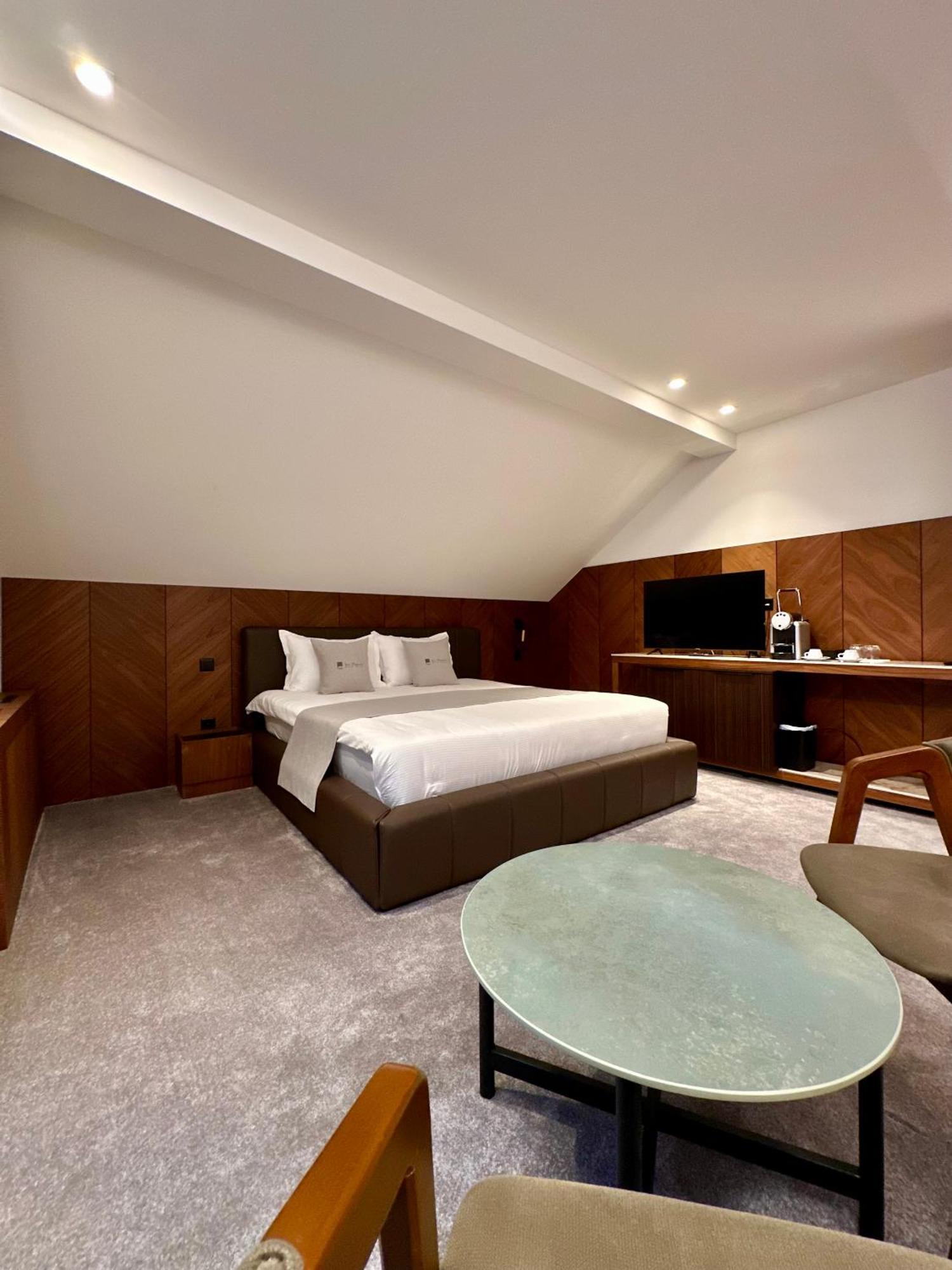 Hotel Restaurant & Spa Les Planets Les Rasses Eksteriør billede